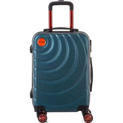 Walizka w kolorze ciemnozielonym - 44 l. Zielone walizki Murano, Berenice, bez wzorów, z materiału. W wyprzedaży za 199,95 zł.