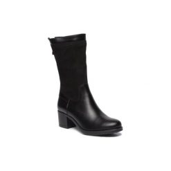 LASOCKI SM-WMA-007CB. Czarne kozaki damskie Lasocki, ze skóry, bez obcasa, bez zapięcia. Za 329,99 zł.