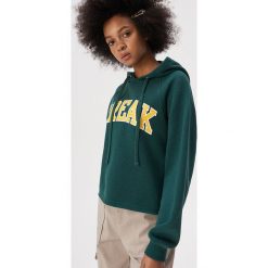 Bluza w stylu college - Zielony. Zielone bluzy damskie Sinsay, s, bez wzorów, bez rękawów, bez kaptura. Za 49,99 zł.