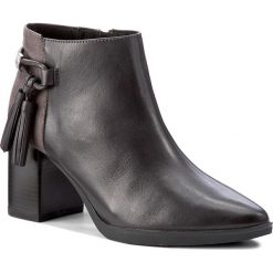 Botki CAPRICE - 9-25308-29 Dk Grey Comb 203. Szare buty zimowe damskie marki Caprice, z materiału, na obcasie. W wyprzedaży za 229,00 zł.