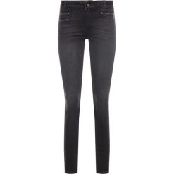 Jeansy Skinny Fit Liu Jo U69005 D4370. Czarne jeansy damskie Liu Jo, bez wzorów, z elastanu. W wyprzedaży za 329,00 zł.