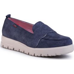 Półbuty CALLAGHAN - Fagen 26300 Bugs/Navy. Niebieskie półbuty damskie Callaghan, na co dzień, bez wzorów, ze skóry, bez obcasa, na płaskiej podeszwie, bez zapięcia. W wyprzedaży za 329,00 zł.