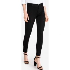 Guess Curve X Jegginsy Czarny. Czarne jeansy damskie Guess. Za 306,95 zł.