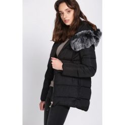 Czarna Kurtka Experiment. Brązowe kurtki damskie pikowane marki QUECHUA, na zimę, m, z materiału. Za 154,99 zł.