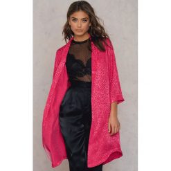 Sukienki hiszpanki: Saint Tropez Żakardowa sukienka Leo – Pink