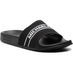 Klapki MICHAEL MICHAEL KORS - Gilmore Slide 40R9GMFA2D Black. Czarne klapki damskie marki MICHAEL Michael Kors, bez wzorów, z tworzywa sztucznego, bez obcasa. Za 289,00 zł.