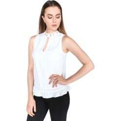 Guess Manola Top Biały. Białe podkoszulki damskie Guess, s, z aplikacjami, z poliesteru, bez kołnierzyka. Za 361,95 zł.