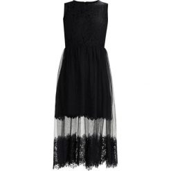 Dry Lake CINDY DRESS Sukienka koktajlowa black lace. Czarne sukienki damskie marki Dry Lake, xs, bez wzorów, z bawełny, wizytowe, bez kołnierzyka, bez rękawów. W wyprzedaży za 399,20 zł.