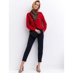 SPODNIE CHINO O DŁUGOŚCI 7/8. Brązowe spodnie damskie Top Secret, z jeansu. W wyprzedaży za 74,99 zł.