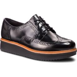 Oxfordy CLARKS - Teadale Maira 261363544 Black Leather. Czarne półbuty damskie marki Clarks, na płaskiej podeszwie. W wyprzedaży za 229,00 zł.