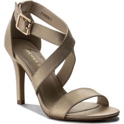 Sandały JENNY FAIRY - W16SS292-10 Złoty. Żółte klapki damskie Jenny Fairy, bez wzorów, ze skóry ekologicznej, bez obcasa, na obcasie. Za 89,99 zł.