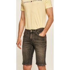Tommy Jeans - Szorty jeansowe. Szare spodenki i szorty męskie Tommy Jeans, l, bez wzorów, z elastanu, casualowe. W wyprzedaży za 179,90 zł.