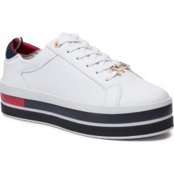 Sneakersy TOMMY HILFIGER - Th Hardware Flatform Sneaker FW0FW04295 White 100. Białe półbuty damskie TOMMY HILFIGER, ze skóry ekologicznej. Za 539,00 zł.
