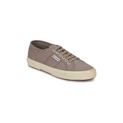 Buty Superga 2750 CLASSIC. Pomarańczowe trampki i tenisówki damskie Superga, bez wzorów, bez zapięcia. Za 223,20 zł.