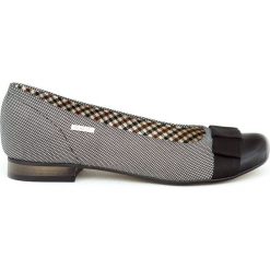 Balerinki z kokardką - skóra naturalna - model 007 - kolor kropki. Baleriny damskie Zapato, bez wzorów, ze skóry, bez obcasa. W wyprzedaży za 173,40 zł.