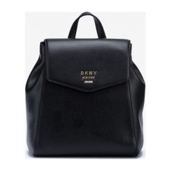DKNY Plecak Czarny. Czarne plecaki damskie DKNY, w paski, ze skóry. Za 952,95 zł.