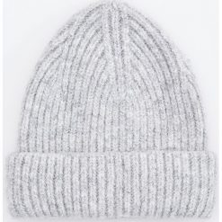 Czapka - Jasny szar. Szare czapki damskie Reserved. Za 49,99 zł.