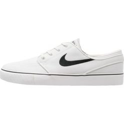 Nike SB ZOOM STEFAN JANOSKI Tenisówki i Trampki summit white/black. Białe tenisówki damskie marki Nike SB, z tworzywa sztucznego. Za 349,00 zł.