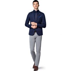 Marynarka Granatowa w Kratę Socotra. Szare marynarki męskie LANCERTO, s, bez wzorów, z tkaniny, eleganckie. W wyprzedaży za 399,90 zł.