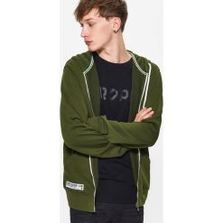 Bluzy męskie: Gładka bluza z kapturem - Khaki