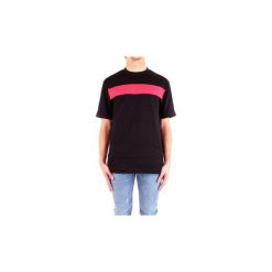 T-shirty z krótkim rękawem Fred Perry M5535. Czarne t-shirty męskie Fred Perry, s, bez wzorów, bez kołnierzyka, krótkie. Za 403,84 zł.