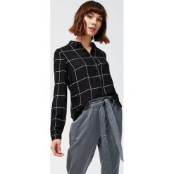 Koszula w kratę. Koszule damskie Moodo, s. Za 39,99 zł.