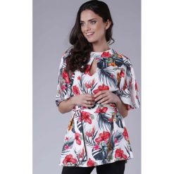Elegancka Bluzka z Motylkowym Rękawem z Paskiem. Różowe bluzki dziewczęce Molly.pl, w paski, z jeansu, z okrągłym kołnierzem, bez rękawów, bez kaptura. Za 149,90 zł.