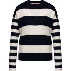 Sweter Tommy Jeans Bold Stripe DW0DW07182. Niebieskie swetry damskie Tommy Jeans, l, bez wzorów, z jeansu, klasyczne, bez rękawów, bez kaptura. W wyprzedaży za 229,00 zł.