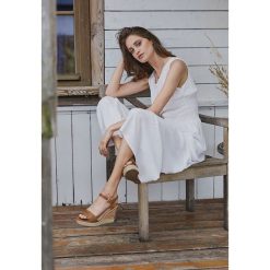 Biała Sukienka Lava Of Beauty. Białe sukienki damskie other, s, bez wzorów, bez kołnierzyka, bez rękawów, maxi. Za 59,99 zł.