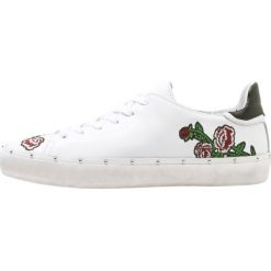Tenisówki damskie: Rebecca Minkoff MICHELL FLOWER Tenisówki i Trampki white