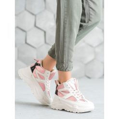 Sportowe botki fashion. Botki damskie Merg Selection, ze skóry ekologicznej, sportowe, bez obcasa, bez zapięcia. Za 109,00 zł.