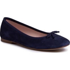 Baleriny MARC O'POLO - 002 15803001 305 Navy 890. Niebieskie baleriny damskie Marc O'Polo, bez wzorów, z zamszu, bez obcasa. Za 399,00 zł.