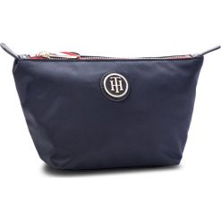 Kosmetyczka TOMMY HILFIGER - Poppy Makeup Bag AW0AW05763 413. Niebieskie kosmetyczki męskie TOMMY HILFIGER, z materiału. Za 129,00 zł.