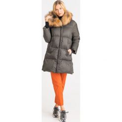 KURTKA NOVELLA Weekend Max Mara. Czarne kurtki damskie Weekend Max Mara, z nadrukiem, z kapturem. Za 2579,00 zł.