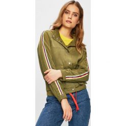 Only - Kurtka. Pomarańczowe kurtki damskie ONLY, s, bez wzorów, z poliesteru, krótkie. W wyprzedaży za 149,90 zł.