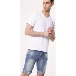 Niebieskie Szorty Abiotic. Niebieskie spodenki i szorty męskie Born2be, m, z aplikacjami. Za 69,99 zł.