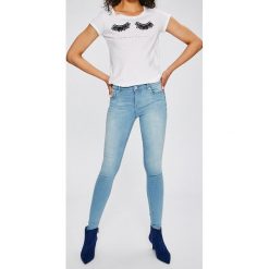 Only - Jeansy Allanreg. Niebieskie jeansy damskie rurki marki ONLY, z elastanu. W wyprzedaży za 119,90 zł.