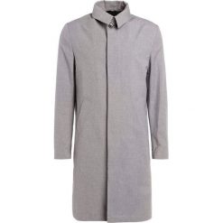 Filippa K CARCOAT Płaszcz wełniany /Płaszcz klasyczny black/white houndstooth. Białe płaszcze męskie marki Filippa K, m, bez wzorów, z elastanu, klasyczne, bez kaptura. W wyprzedaży za 831,60 zł.