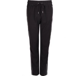 Calvin Klein Spodnie. Jeansy damskie z jeansu. Za 199,00 zł.