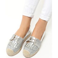 Srebrne Espadryle Amazing Race. Szare espadryle damskie marki vices. Za 24,99 zł.
