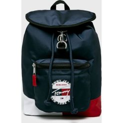 Tommy Hilfiger - Plecak. Niebieskie plecaki damskie TOMMY HILFIGER, bez wzorów, z poliesteru. W wyprzedaży za 379,90 zł.