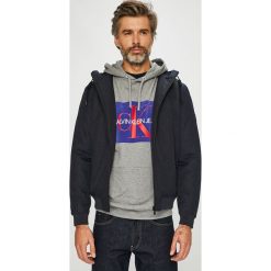 Review - Kurtka. Niebieskie płaszcze męskie Review, xl, bez wzorów, z poliesteru, krótkie, z kapturem. W wyprzedaży za 179,90 zł.