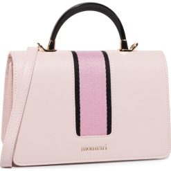 Torebka MONNARI - BAG1000-026 Pink. Różowe torebki klasyczne damskie Monnari, bez wzorów, ze skóry ekologicznej, klasyczne, bez dodatków. W wyprzedaży za 139,00 zł.