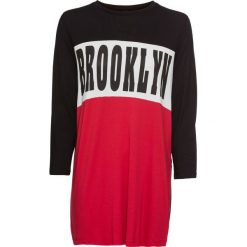 T-shirt bonprix czarno-czerwono-biały. Białe t-shirty damskie bonprix, z nadrukiem, z okrągłym kołnierzem. Za 59,99 zł.