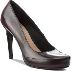 Szpilki SERGIO BARDI - Andrano FW127352318KB 164. Czerwone półbuty damskie Sergio Bardi, bez wzorów, ze skóry, bez obcasa, na obcasie, bez zapięcia. W wyprzedaży za 179,00 zł.