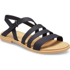 SANDAŁY TULUM SANDAL. Pomarańczowe sandały damskie Crocs, w paski, na wysokim obcasie, na płaskiej podeszwie, z paskami. Za 219,99 zł.