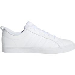 Białe Buty adidas Vs Pace M DA9997. Białe buty sportowe męskie Adidas, ze skóry, bez zapięcia. W wyprzedaży za 249,00 zł.
