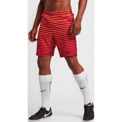 Nike Spodenki męskie Dry Short SQD CL WZ pomarańczowe r. L. Brązowe spodenki sportowe męskie marki Nike, sportowe. Za 89,00 zł.