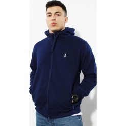 Bluza z kapturem rozpinana Navy. Niebieskie bluzy męskie Edward Orlovski, s, bez wzorów, z bawełny, z kapturem, bez rękawów, z kapturem. Za 150,00 zł.