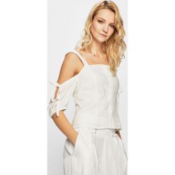 Glamorous - Top. Białe bluzki damskie Glamorous, s, bez wzorów, z poliesteru, bez kołnierzyka, bez rękawów. W wyprzedaży za 69,90 zł.